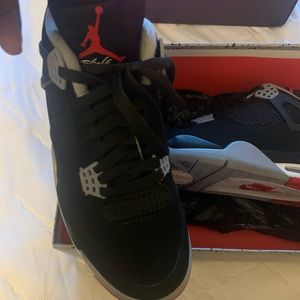 Jordan 4 retro new sold sold